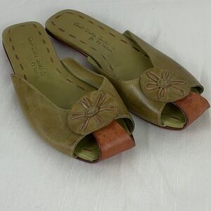 East India Sandal Co For RZ Designs Green Olive Sandals  Size 8.5